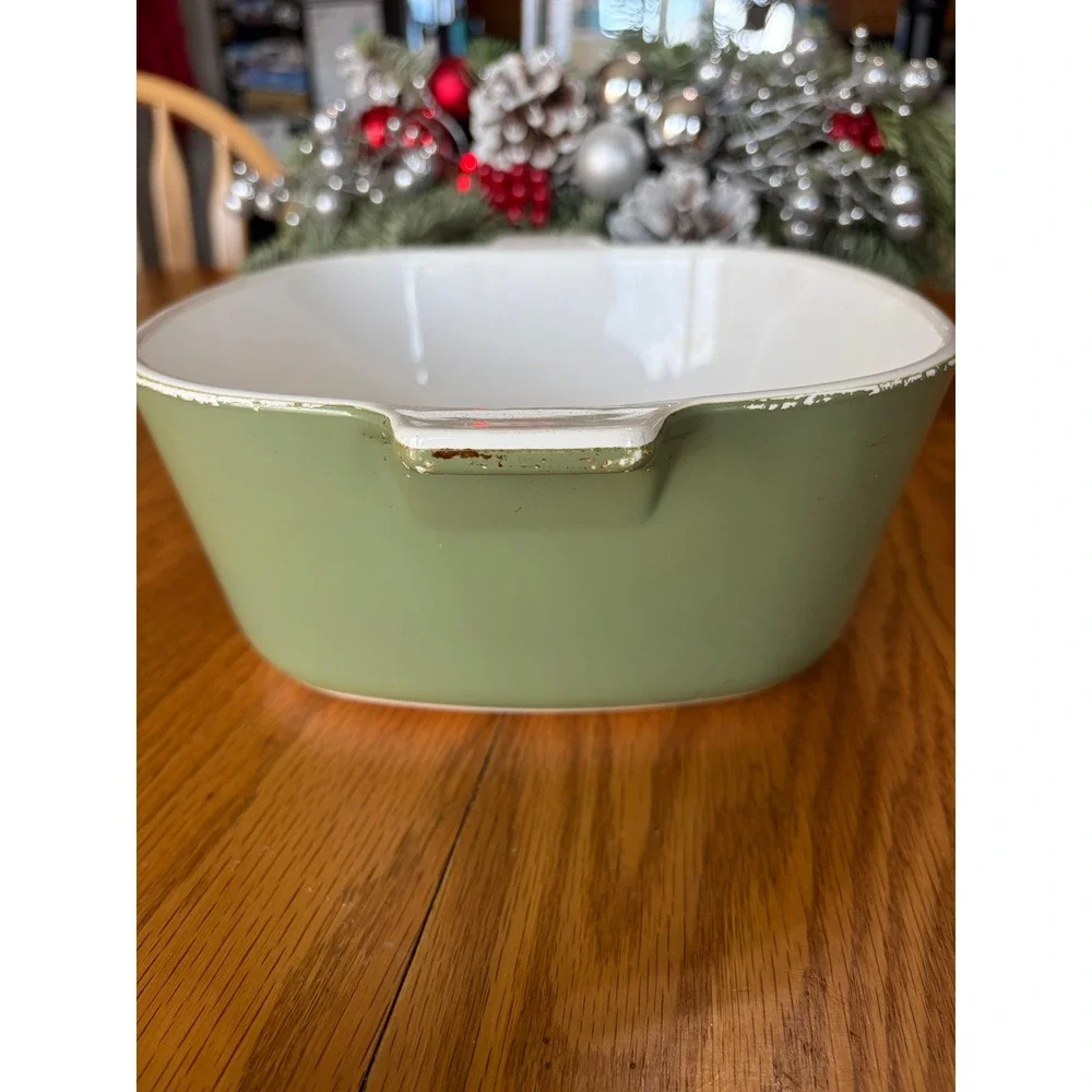 Corning Ware Avocado Green P-702½-B‎ 2.5 QT Casserole Dish w/ Lid Vintage USA
